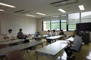 公務員対策講座を受講する学生たち