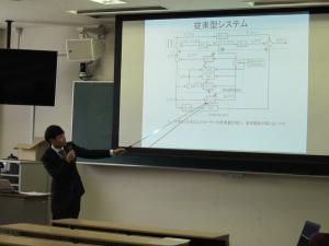 情報マネジメント専攻中間発表会2019画像4