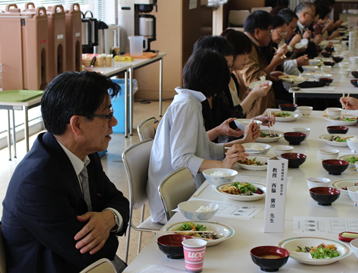 総会及び講演会の様子の写真05