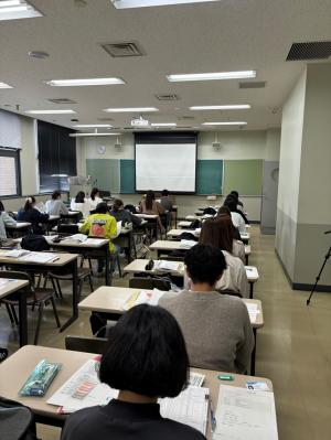 学生後ろからの風景