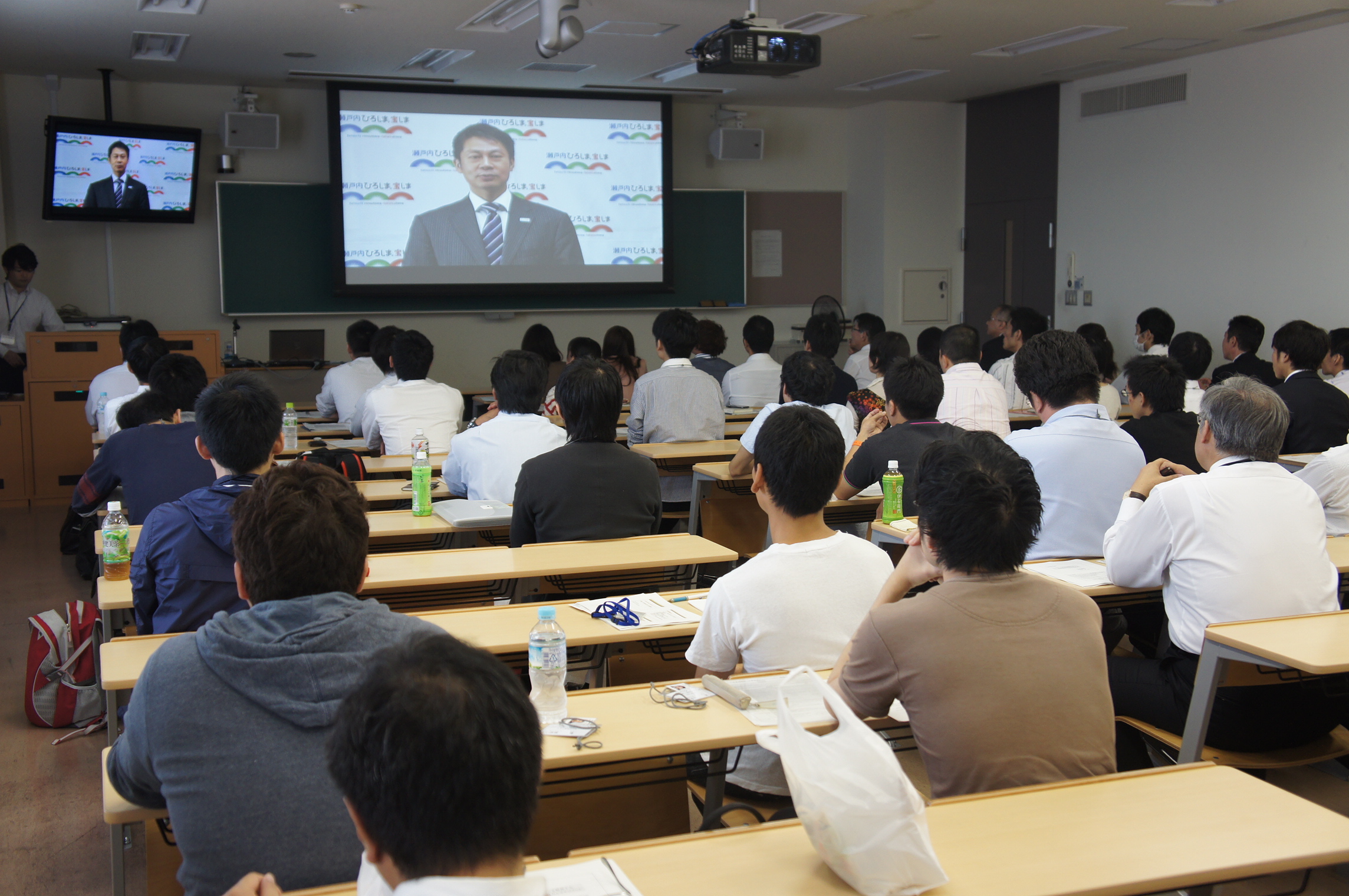 湯崎知事