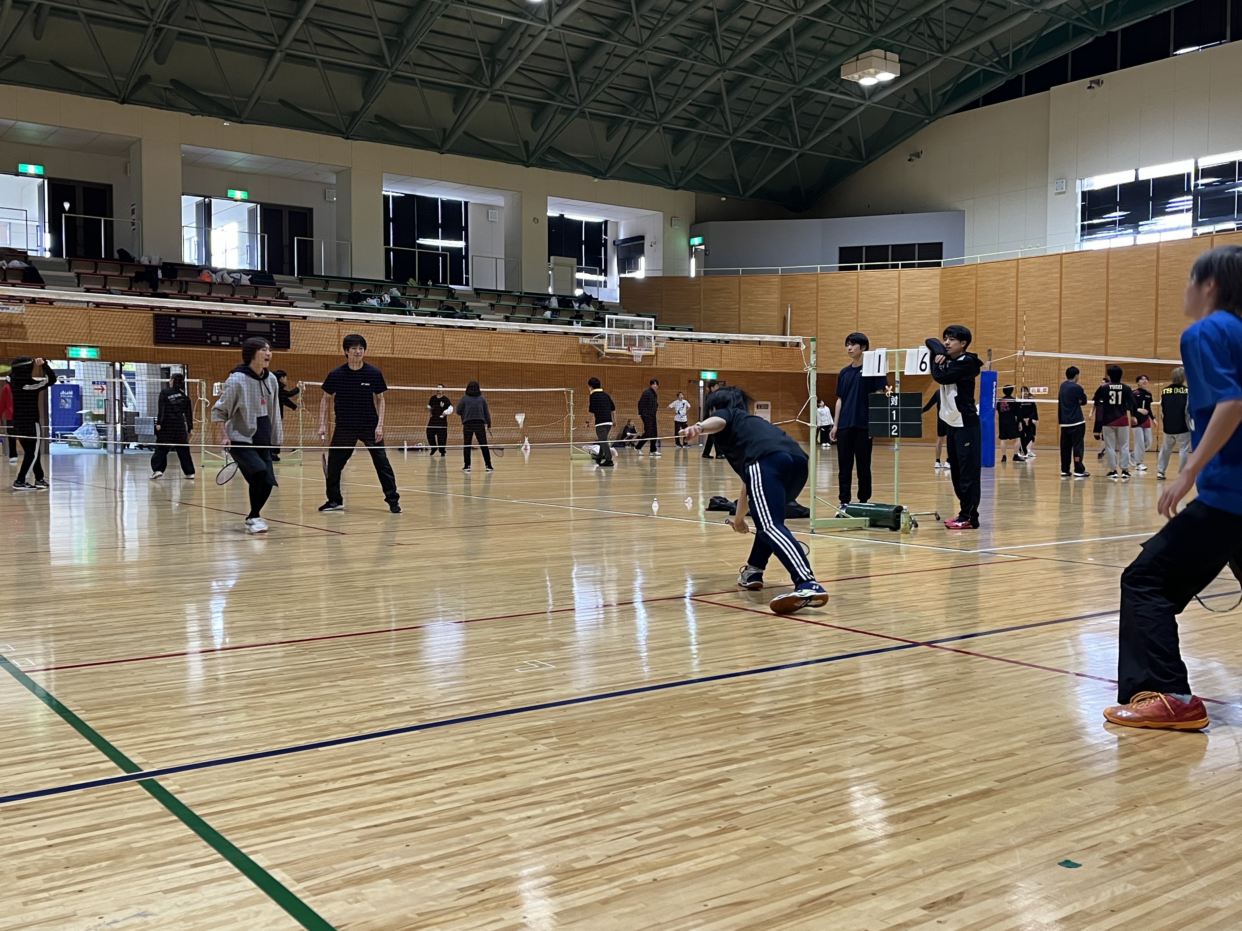 バドミントン