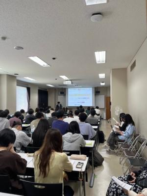 集まった学生たち