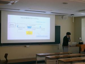 情報マネジメント専攻修士論文中間発表会2025写真4