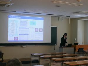 情報マネジメント専攻修士論文中間発表会2025写真6