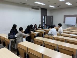 就職進学懇談会2025写真4