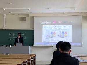 情報処理学会第88回全国大会_重安研_写真1