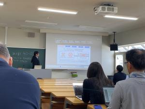 情報処理学会第88回全国大会_重安研_写真2