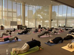 腕立て伏せ風景