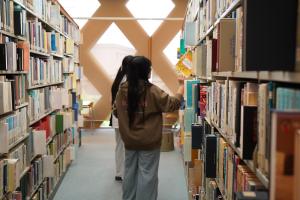 探索（図書館）