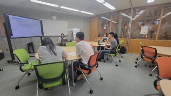 情報マネジメント特別講義Ⅲ(2)写真1