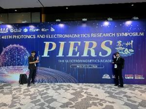 国際会議PIERS写真1