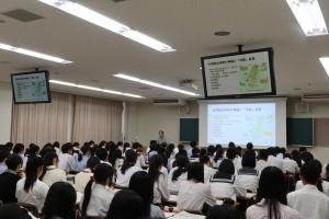 国際共生　岡本先生