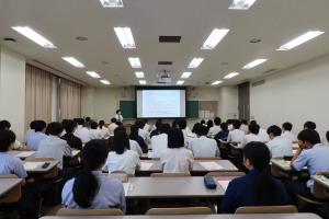 情報　佐々木先生