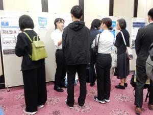 学生と参加者の交流