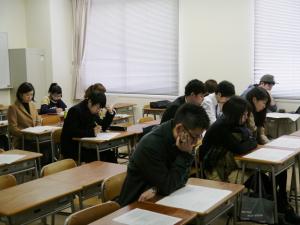 国際文化学科の「卒業論文発表会」が開催さ