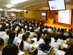 母性看護学　模擬講義の様子