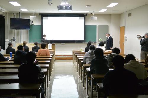 発表者の紹介