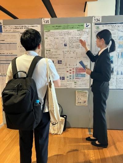 学会発表の様子02