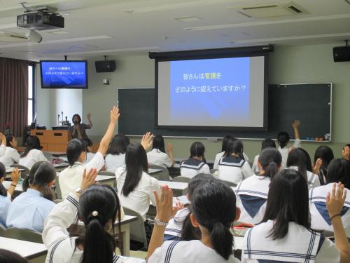 高大連携２：笠置学科長による講義の様子